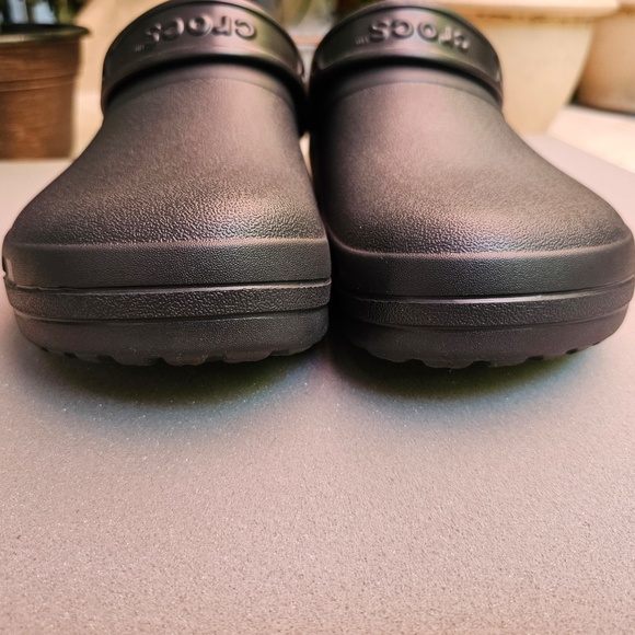 Crocs Specialist II Clog - Work Shoes, EUC - Picture 6 of 12